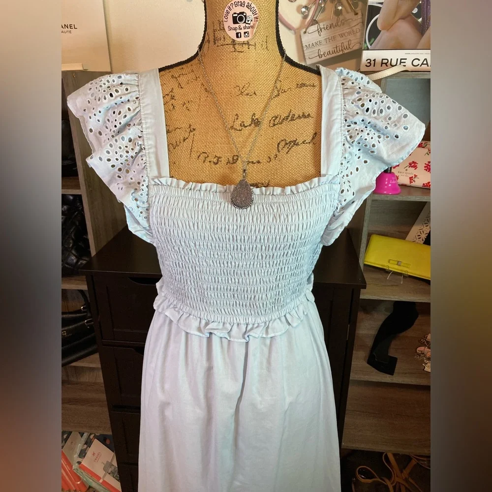 Lauren conrad NWOT baby blue lace dress size medium - Picture 14 of 16